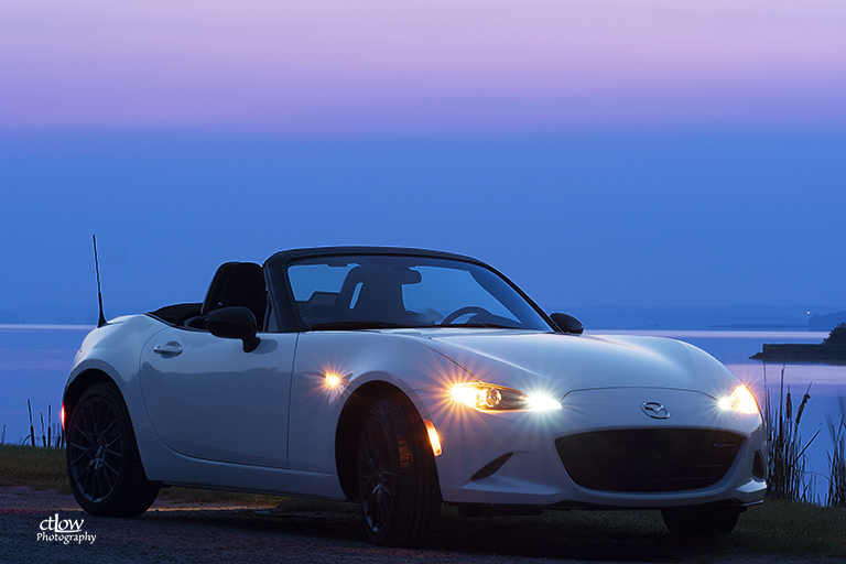 Mazda MX-5 lights 1000 Islands Parkway Dawn