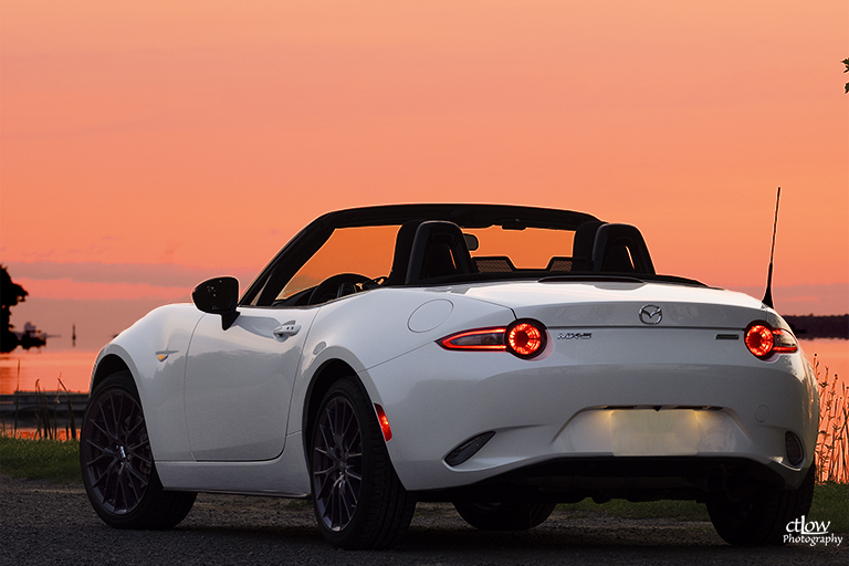 Mazda MX-5 1000 Islands Parkway Dawn